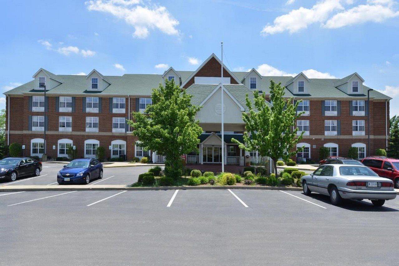 Blisspoint Inn & Suites Marion Esterno foto