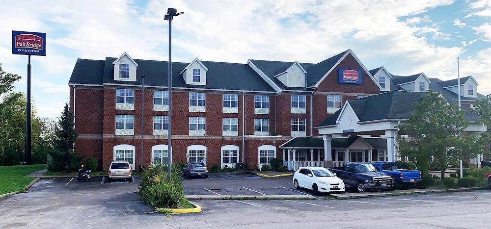 Blisspoint Inn & Suites Marion Esterno foto