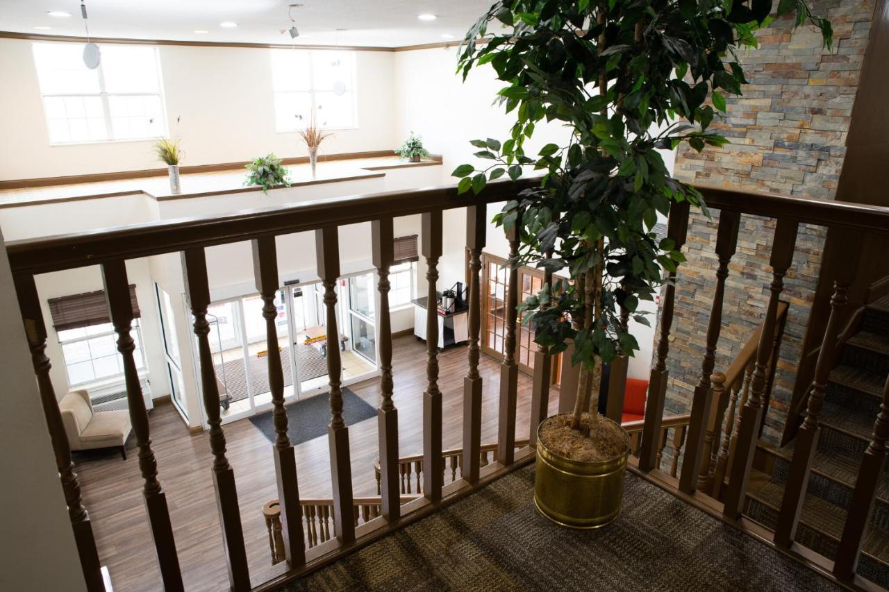 Blisspoint Inn & Suites Marion Esterno foto