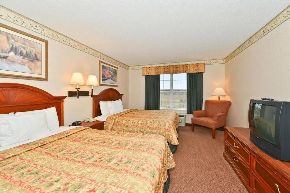 Blisspoint Inn & Suites Marion Esterno foto