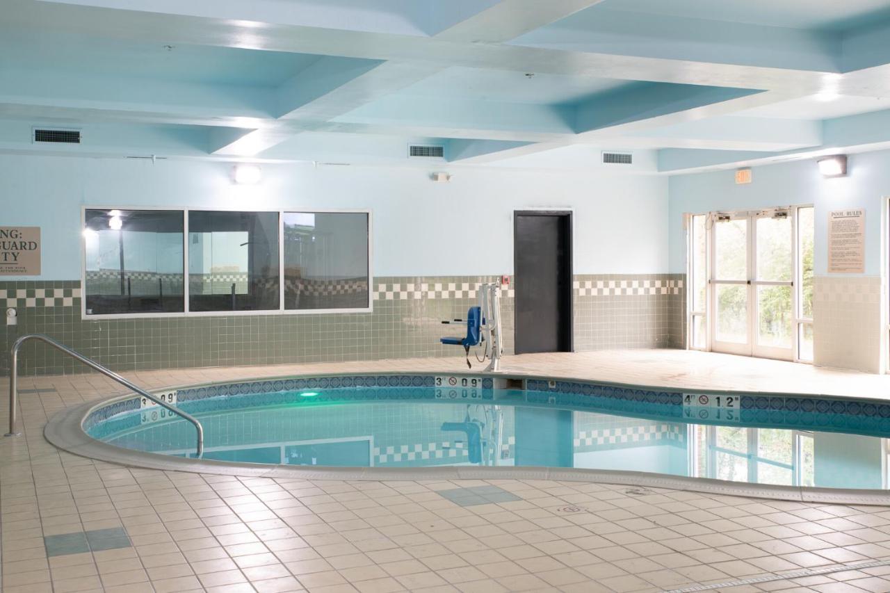 Blisspoint Inn & Suites Marion Esterno foto