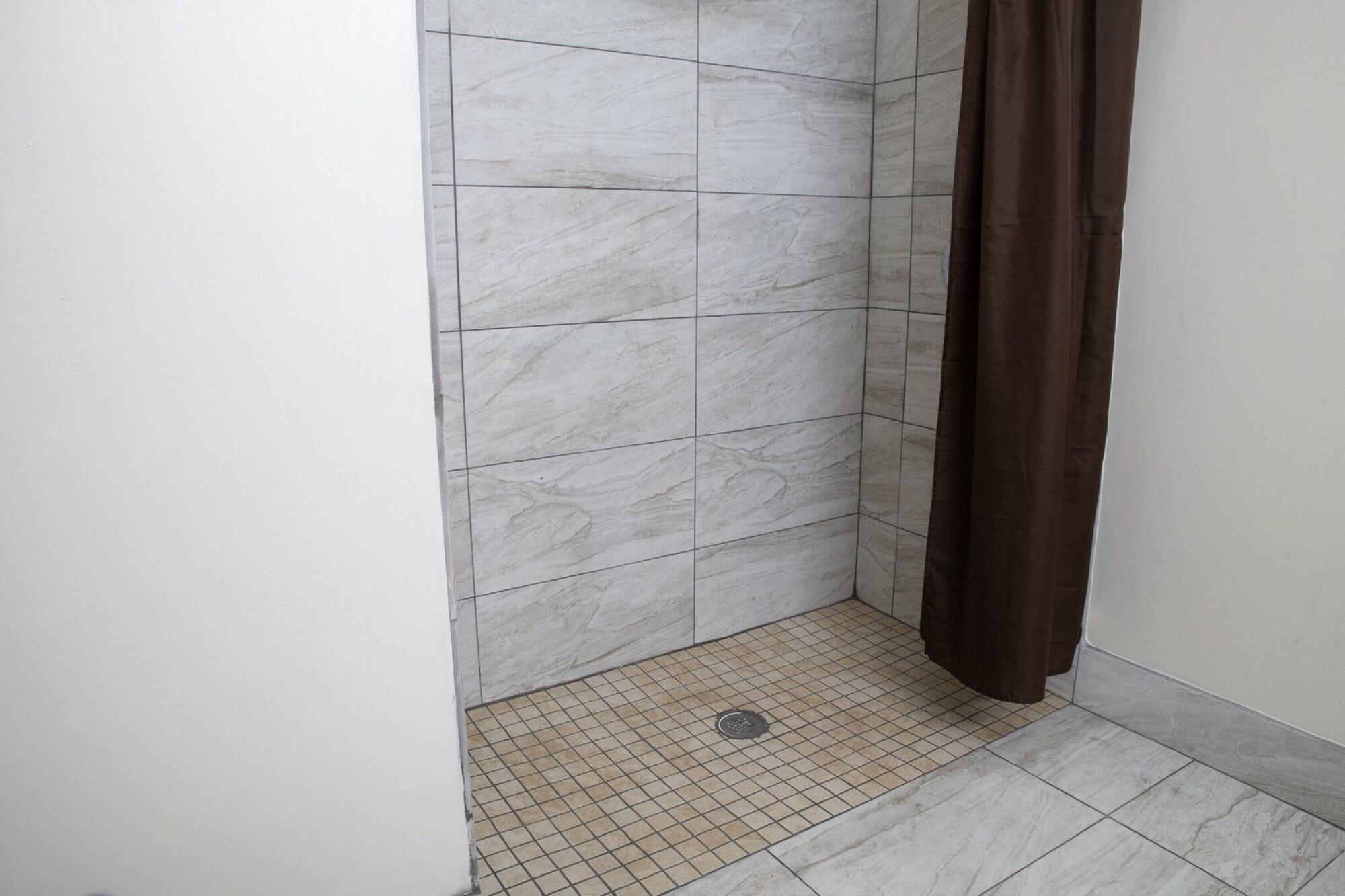 Blisspoint Inn & Suites Marion Esterno foto