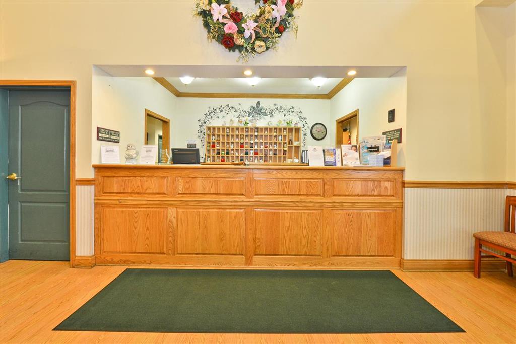 Blisspoint Inn & Suites Marion Interno foto