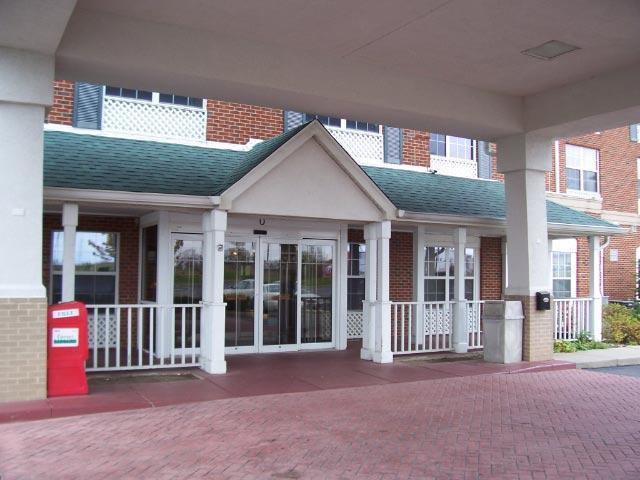 Blisspoint Inn & Suites Marion Esterno foto