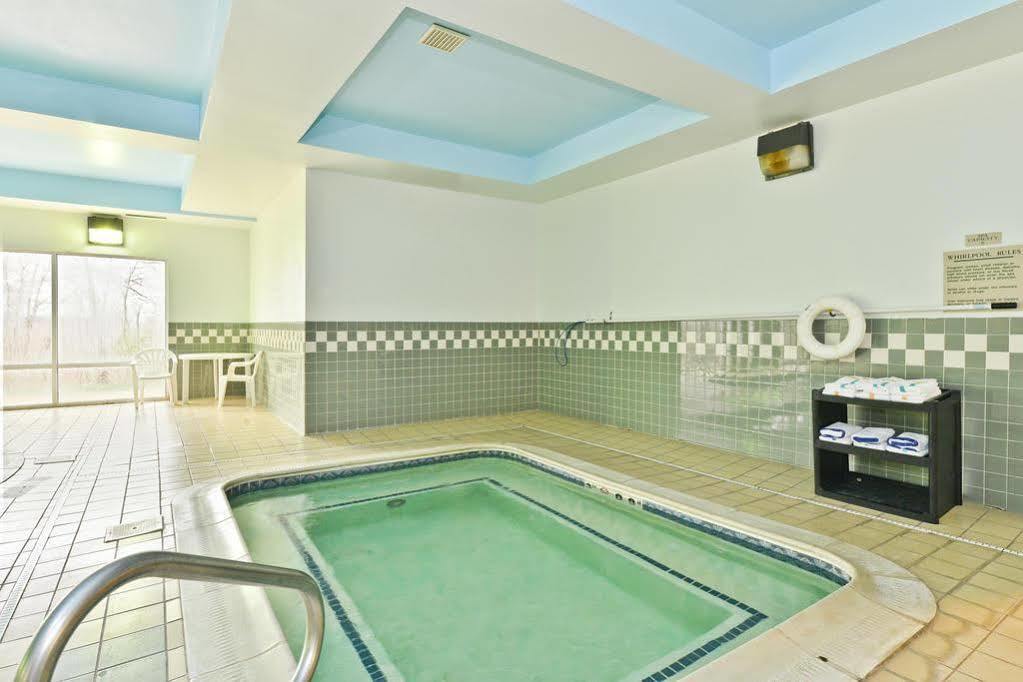 Blisspoint Inn & Suites Marion Esterno foto